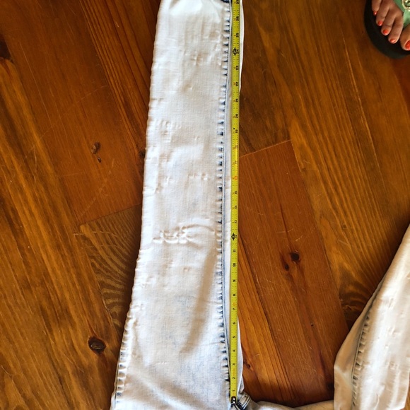 Jessica Simpson jeans - Picture 9 of 9